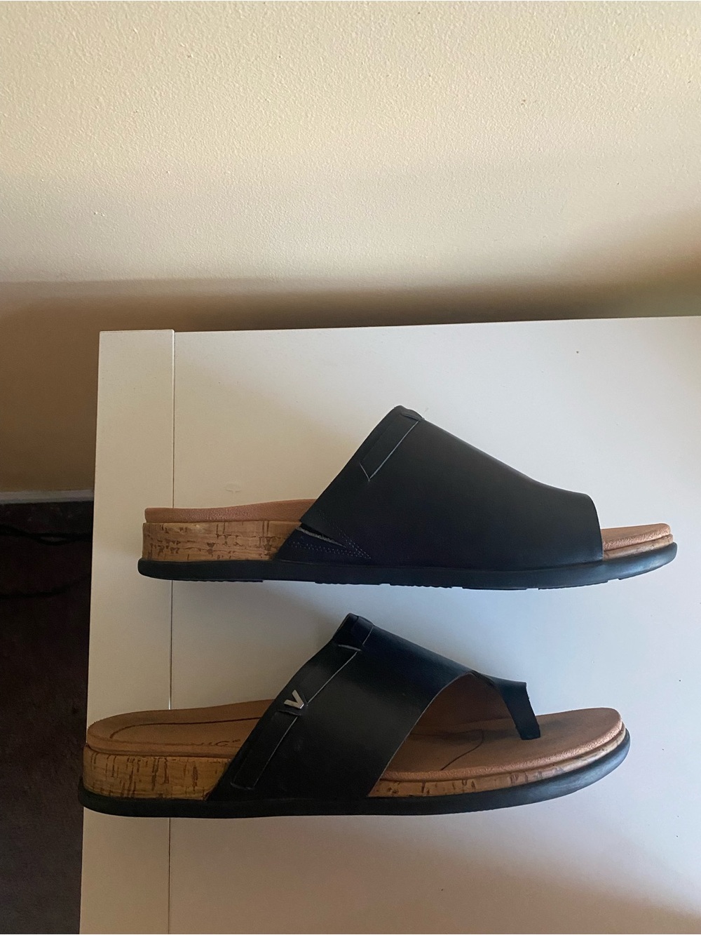 Vionic Cindy Black Leather Toe Ring Slide Sandals Orthotic Comfort US 12 - Picture 6 of 12